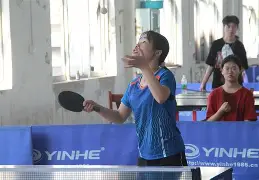 乒乓球热身赛掀起高潮，蓬莱雷豹队读秒扳平西城雄狮队，高压逼抢奏功——外援联手发威